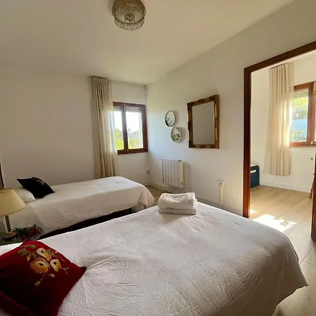 Casa Lupe - Galician Country Retreat Near Beaches And Nature Feriehus *
